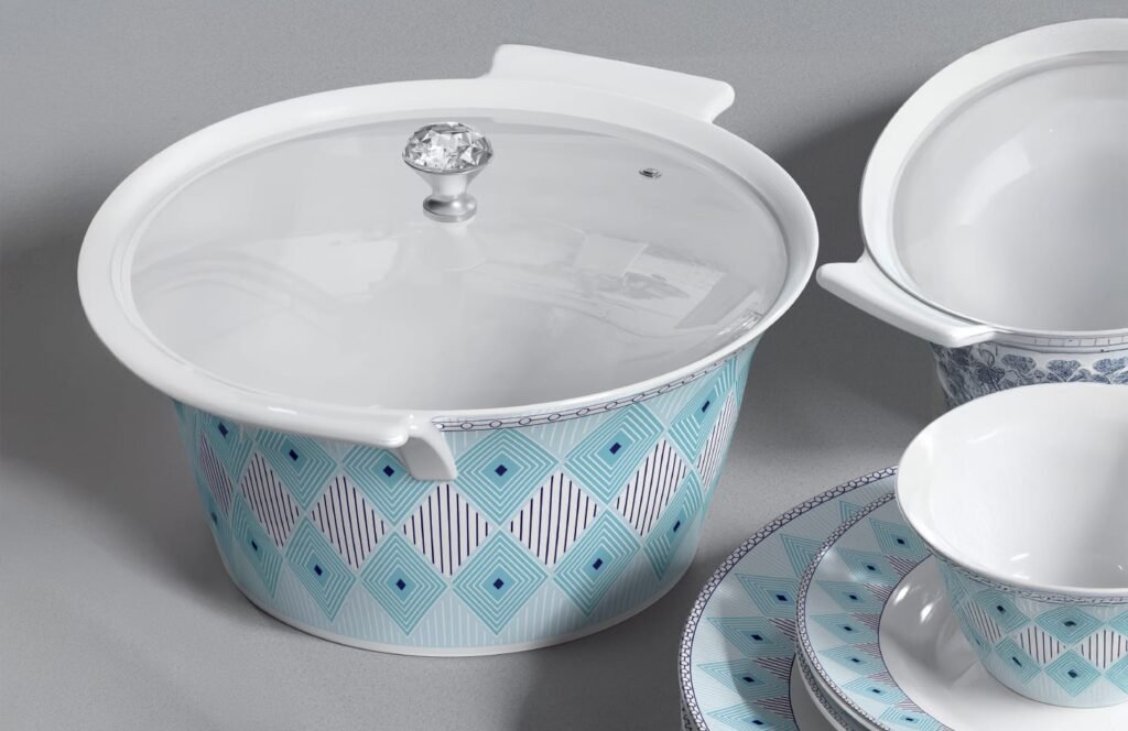 Aqua Geometric Dinner Set
